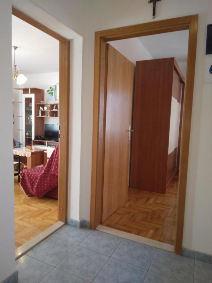 Apartment Meri Трогір Екстер'єр фото