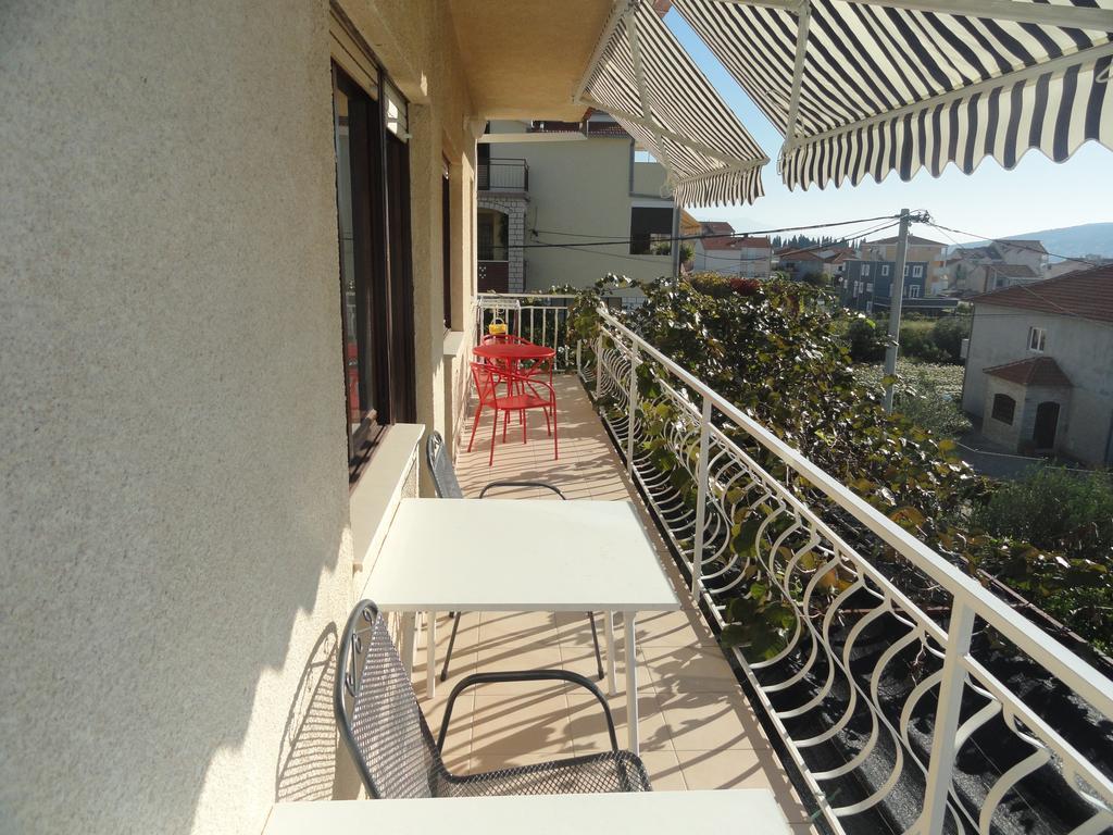 Apartment Meri Трогір Екстер'єр фото