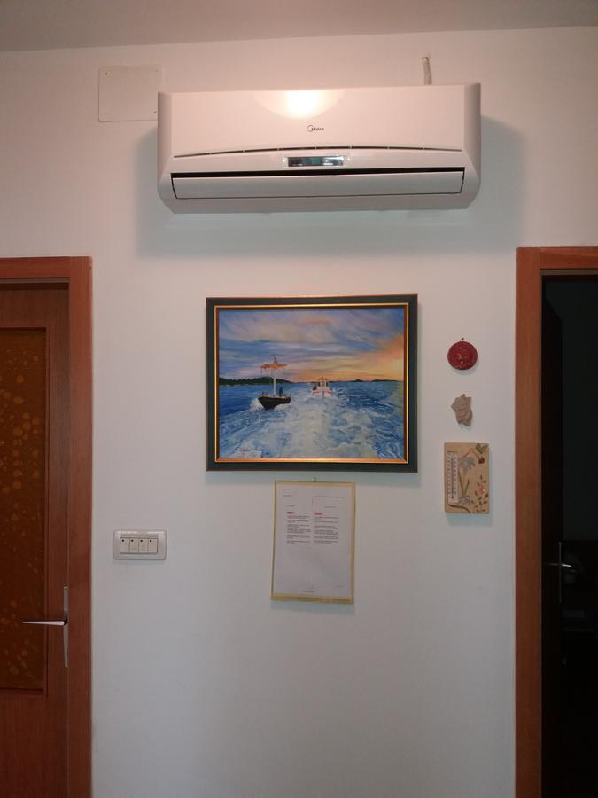 Apartment Meri Трогір Екстер'єр фото