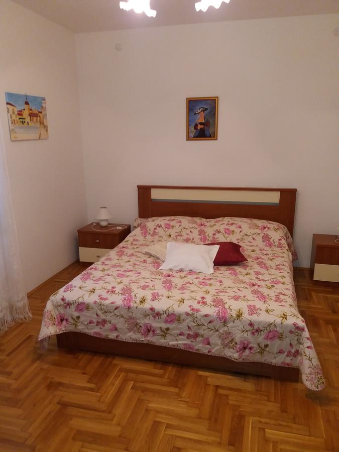 Apartment Meri Трогір Екстер'єр фото